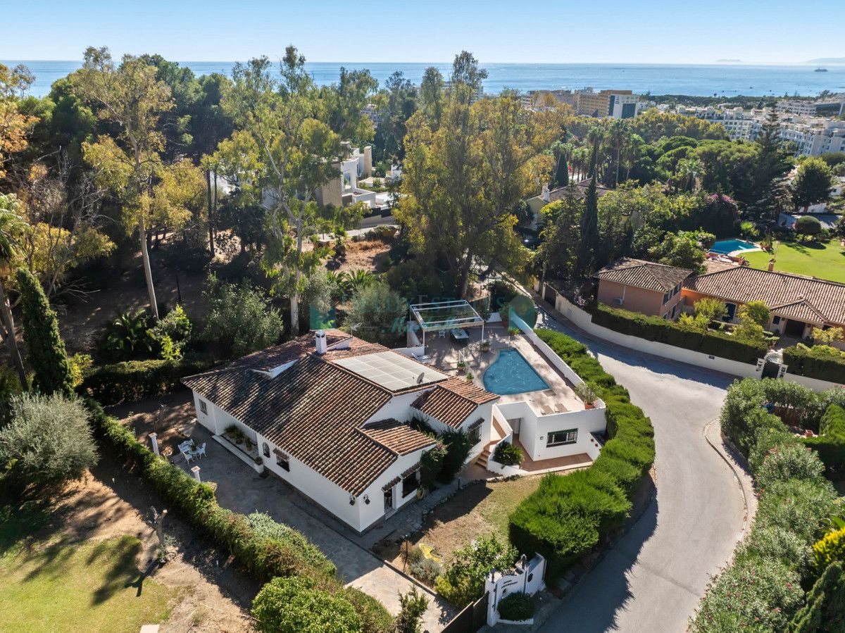Villa for sale in Marbella