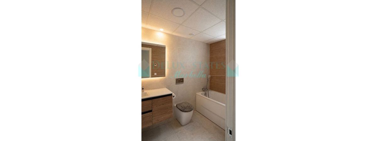 Apartamento Planta Baja en alquiler en Atalaya, Estepona