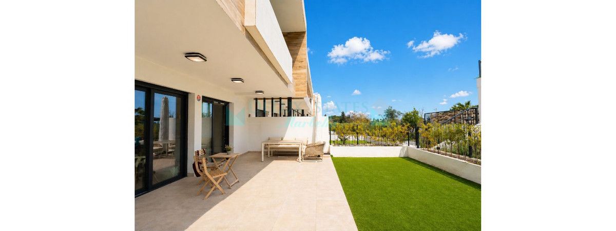 Apartamento Planta Baja en alquiler en Atalaya, Estepona