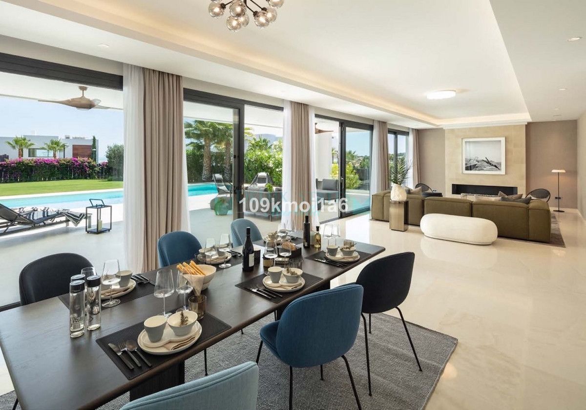 Villa for rent in Nueva Andalucia