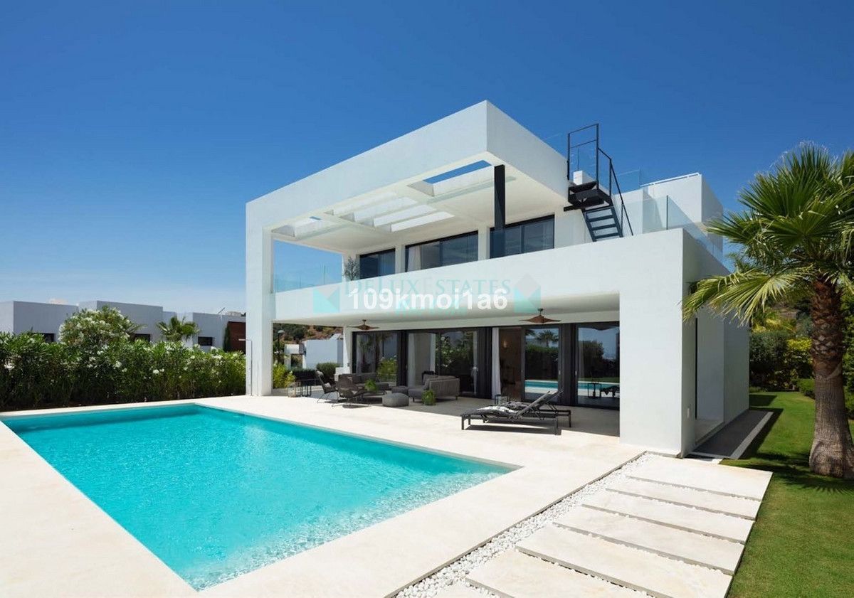 Villa for rent in Nueva Andalucia