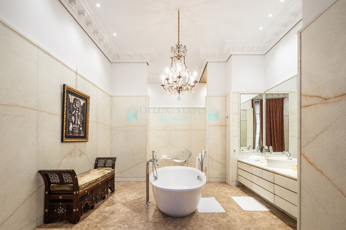 Villa for rent in Marbella Golden Mile