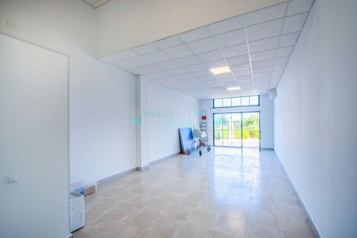 Shopping Centre for sale in La Mairena, Marbella East