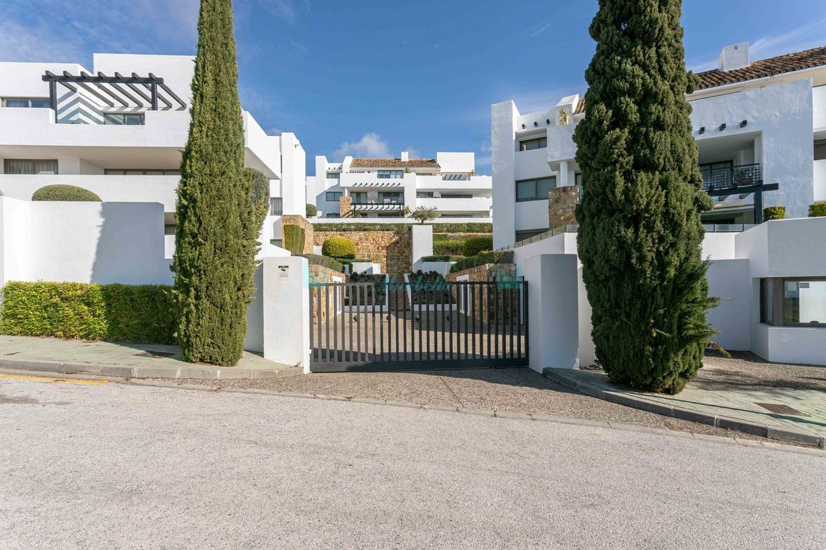 Ground Floor Apartment for sale in Los Flamingos, Benahavis