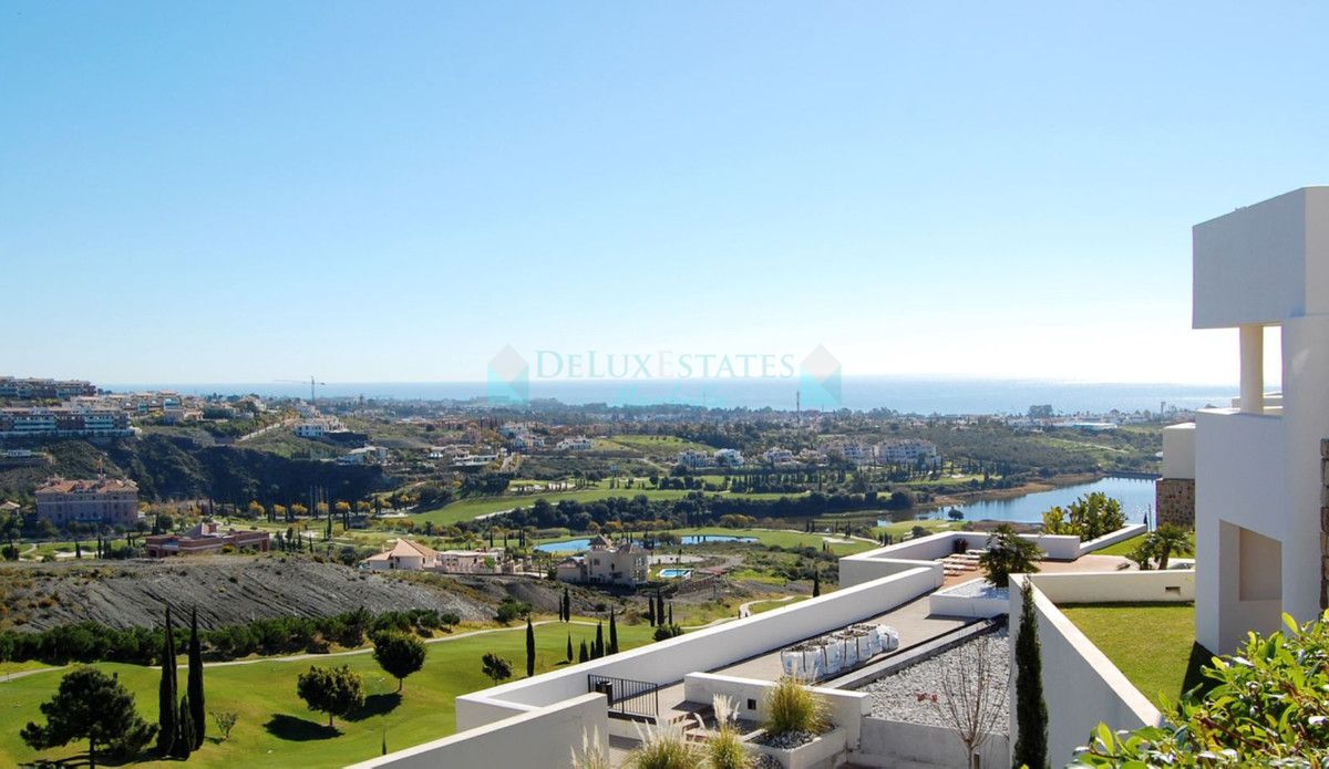 Ground Floor Apartment for sale in Los Flamingos, Benahavis