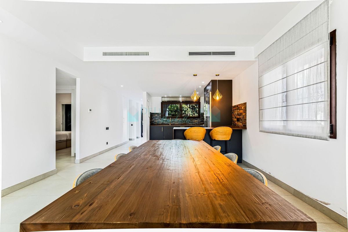 Ground Floor Apartment for sale in Marbella - Puerto Banus