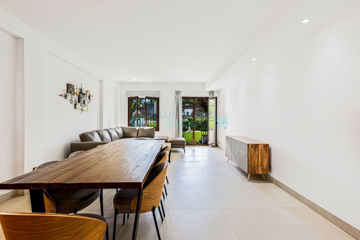 Ground Floor Apartment for sale in Marbella - Puerto Banus