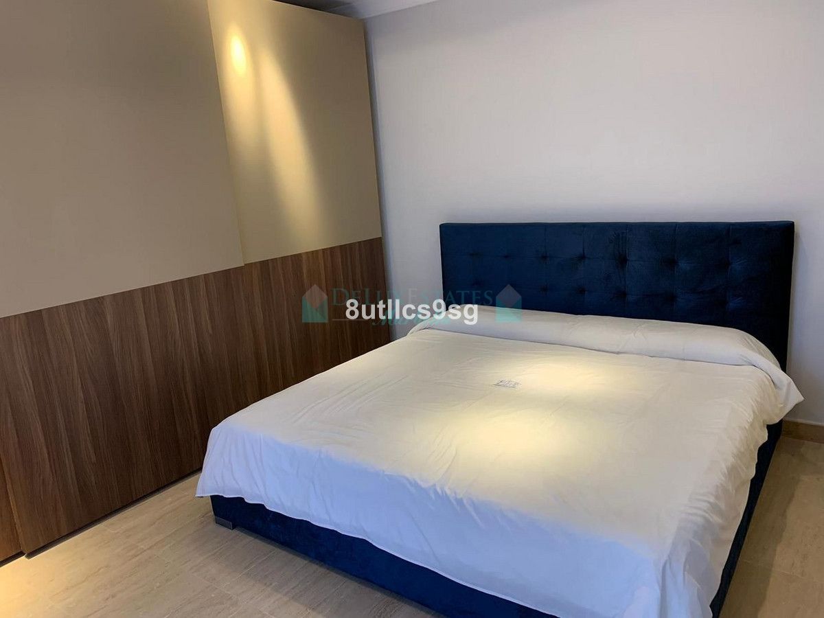 Apartment for sale in Estepona