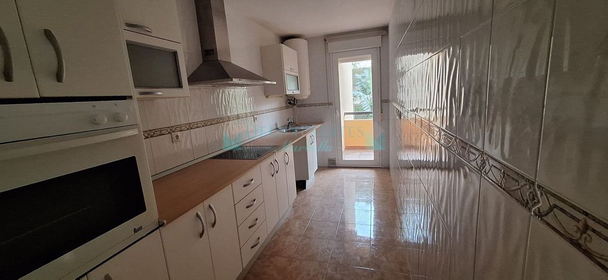 Apartment for sale in Elviria, Marbella East