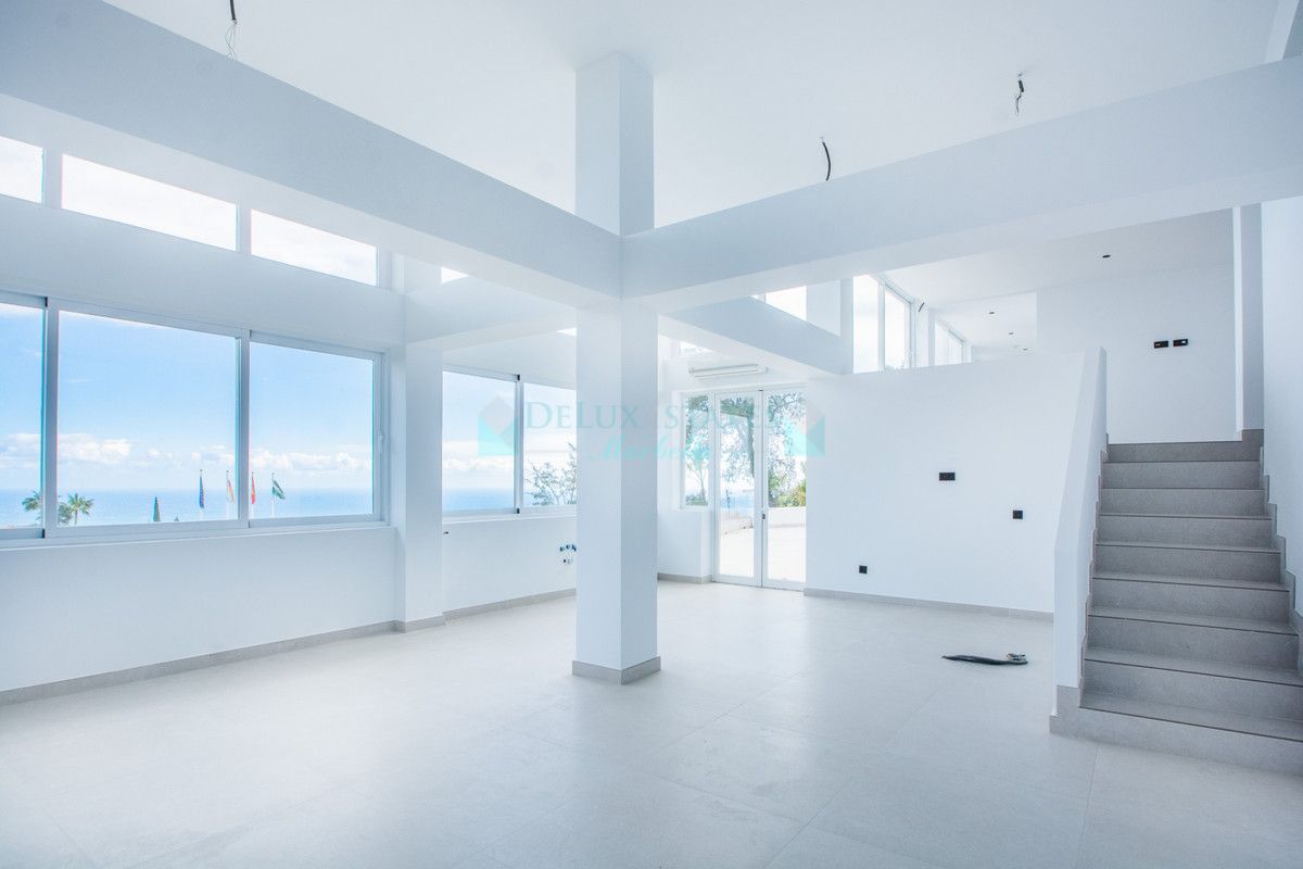 Apartment for sale in La Mairena, Marbella East