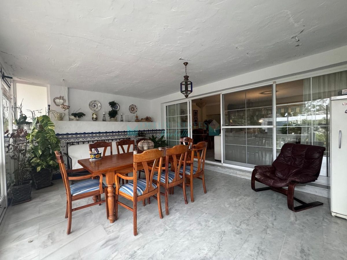 Town House for sale in Atalaya, Estepona