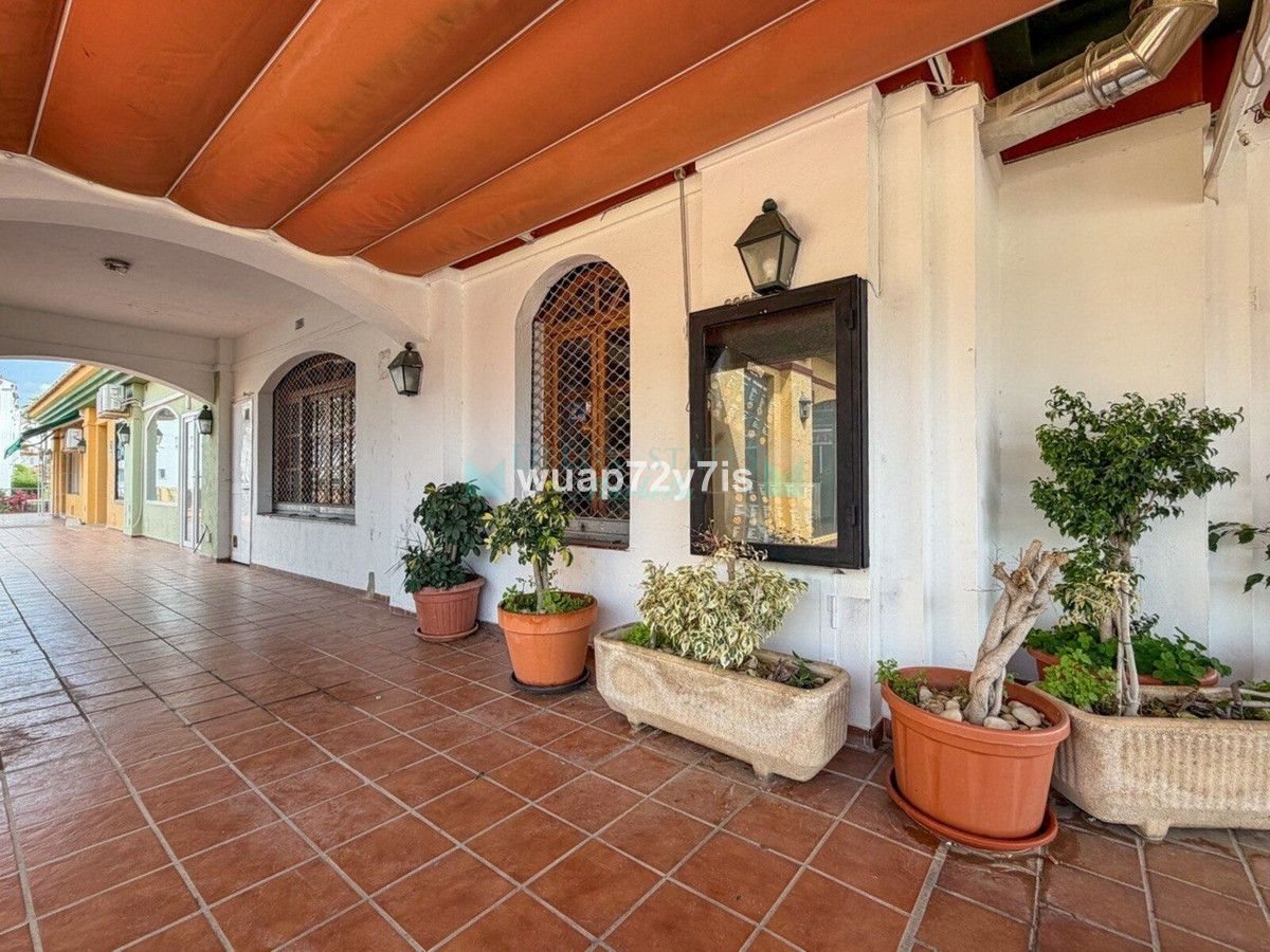 Restaurant for rent in Estepona