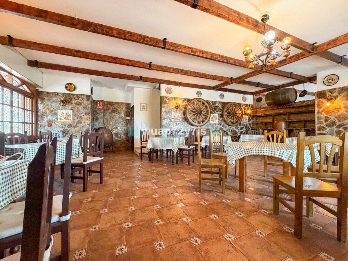 Restaurant for rent in Estepona
