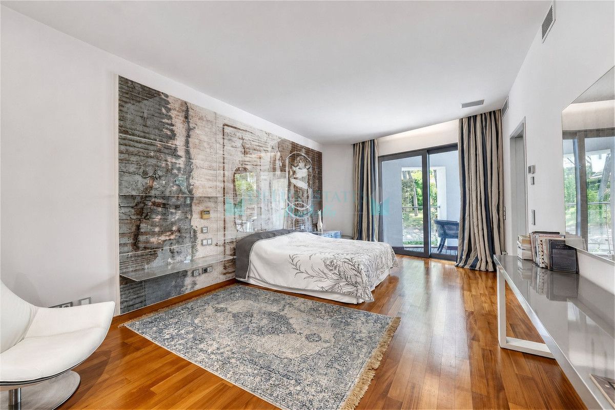 Semi Detached Villa for sale in Sierra Blanca, Marbella Golden Mile