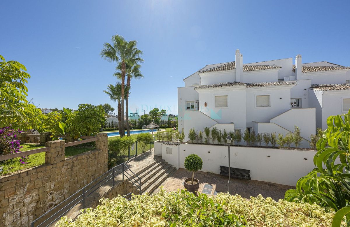 Ground Floor Apartment for rent in Nueva Andalucia