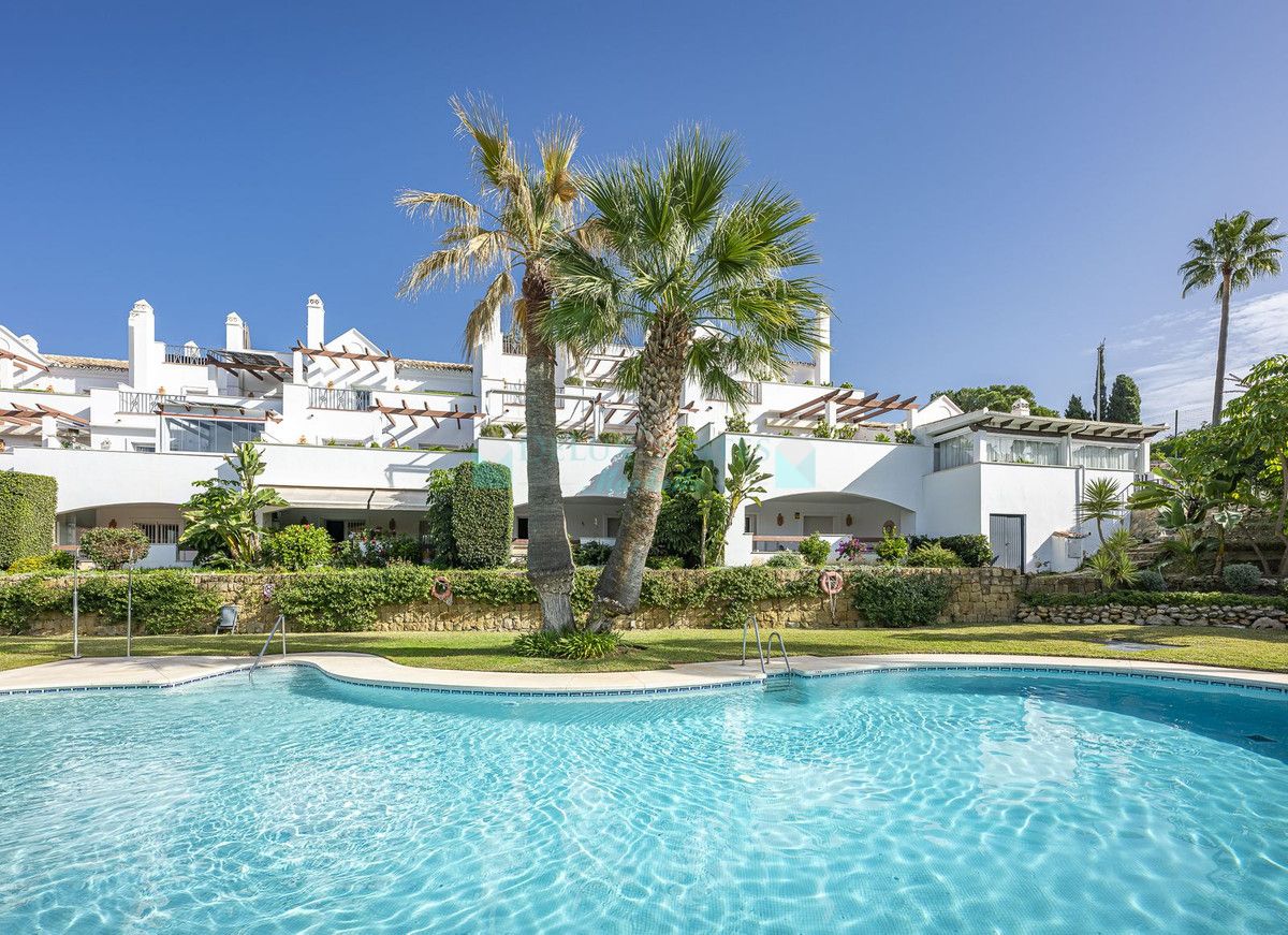 Ground Floor Apartment for rent in Nueva Andalucia