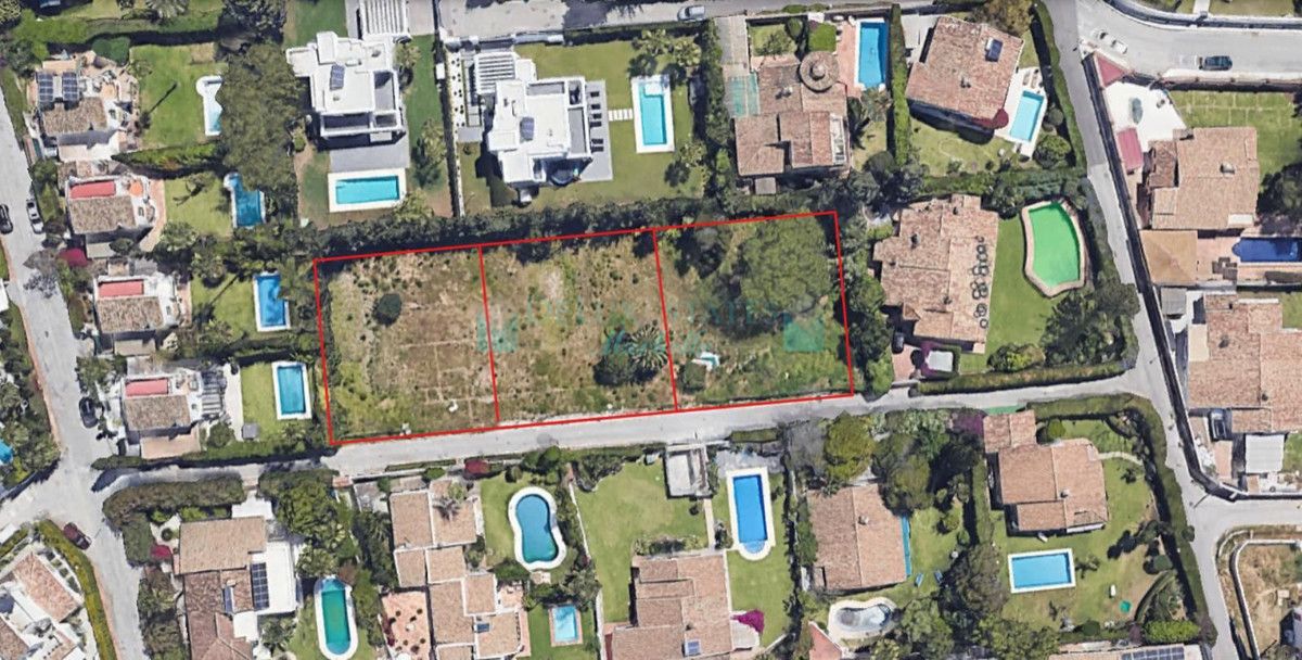 Residential Plot for sale in Atalaya, Estepona