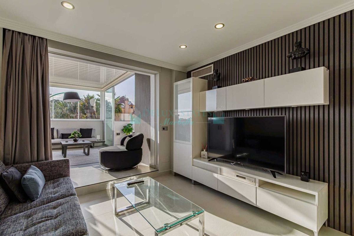 Penthouse for sale in Nueva Andalucia