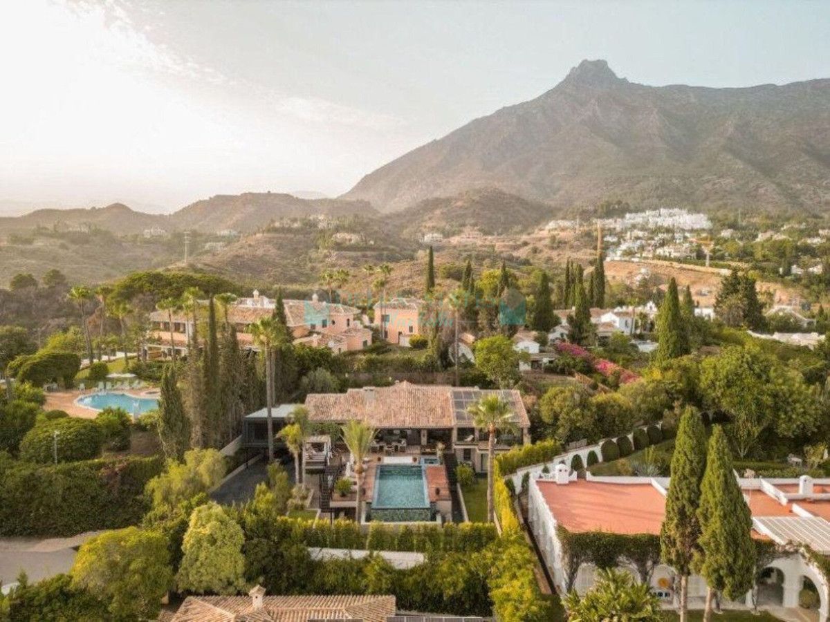 Villa for sale in Marbella Golden Mile