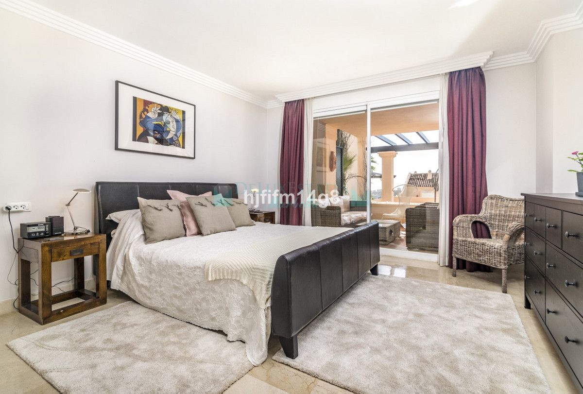 Ground Floor Apartment for sale in Nueva Andalucia