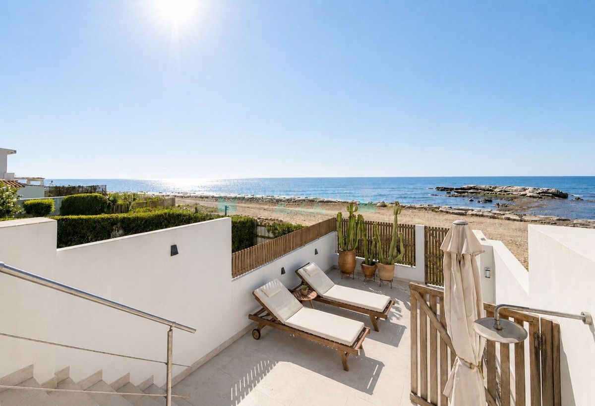 Town House for sale in Estepona