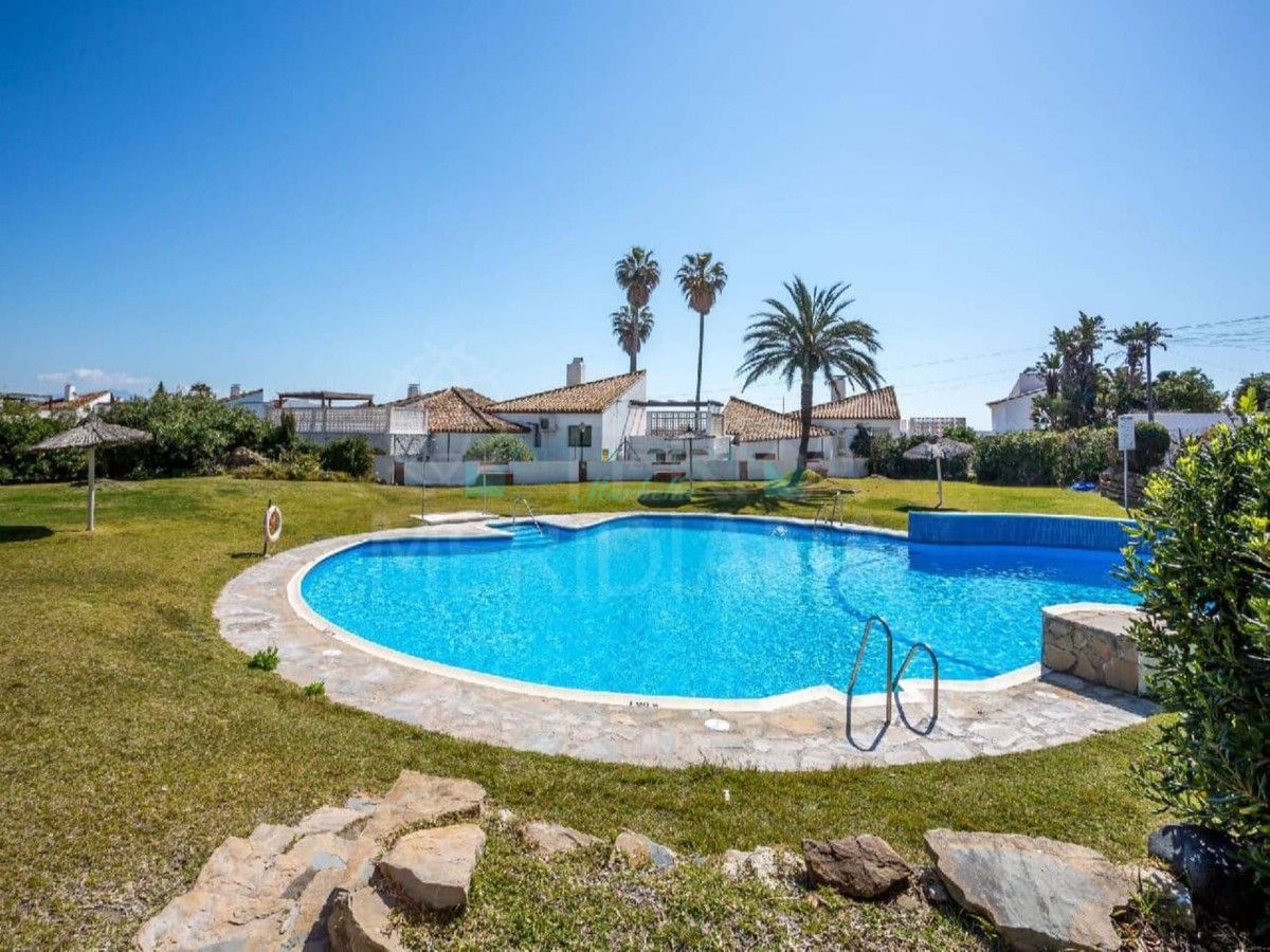 Town House for sale in Estepona