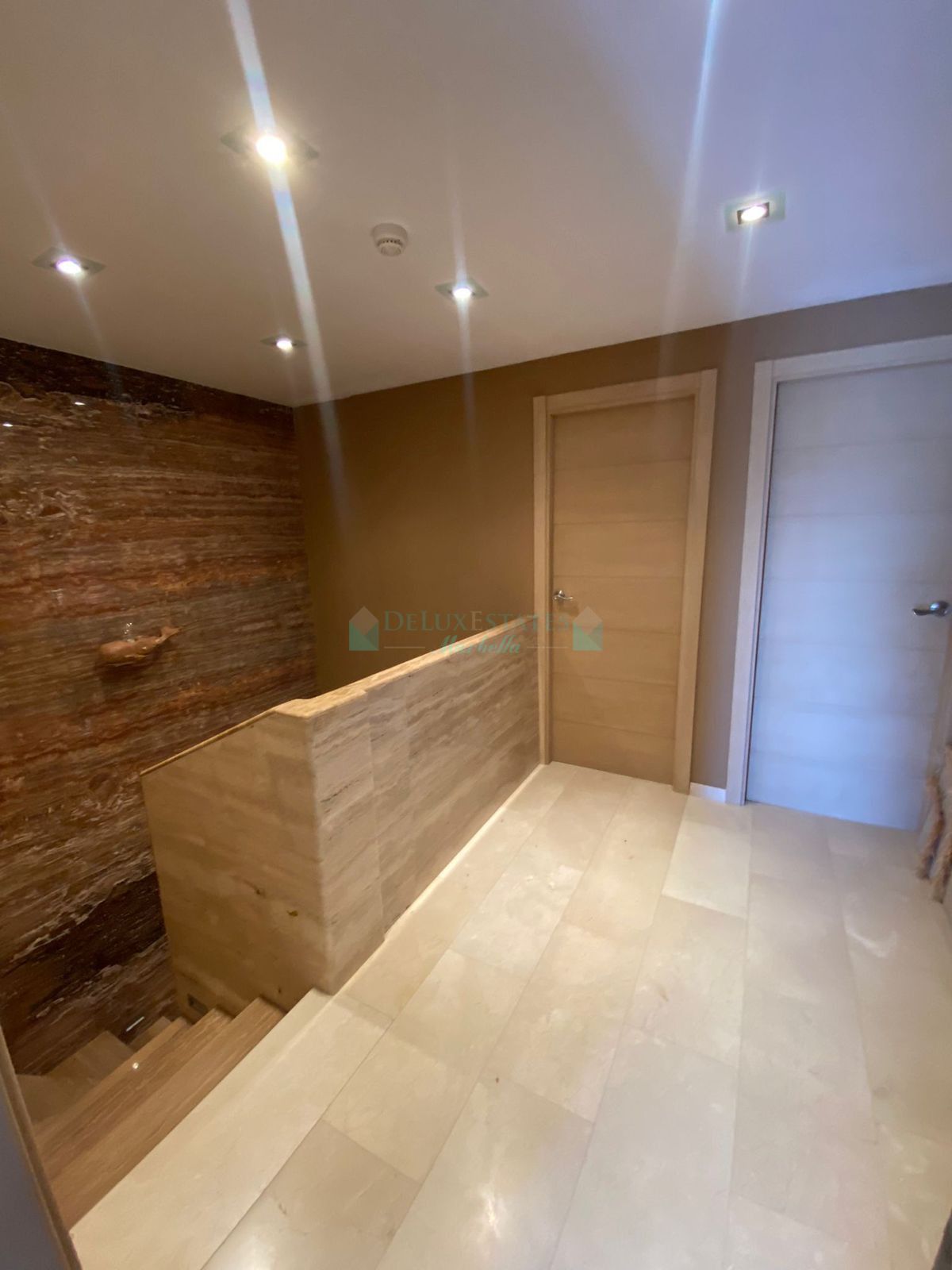 Adosado en alquiler en New Golden Mile, Estepona