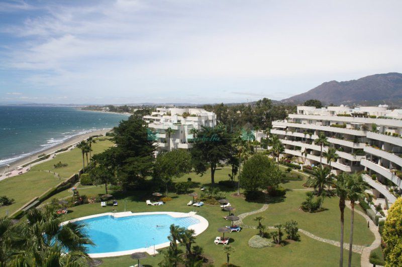 Apartamento en venta en Estepona