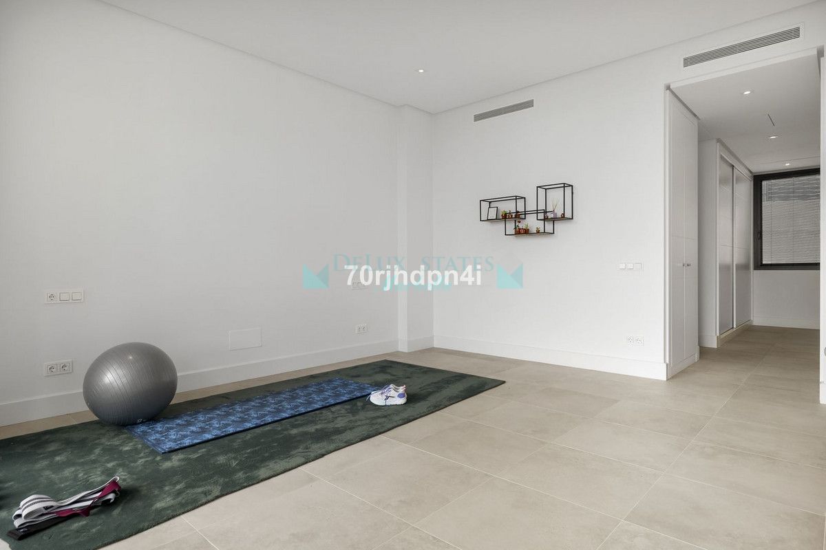 Villa for sale in Marbella