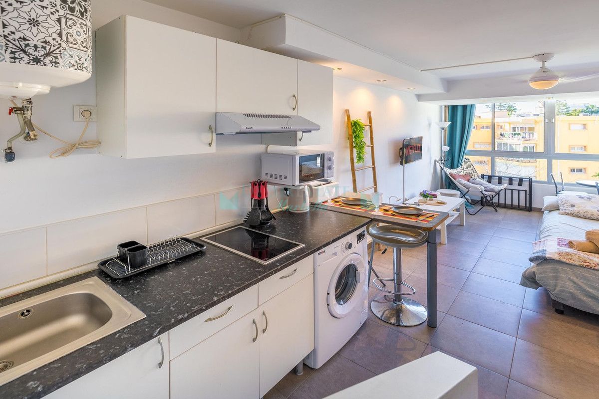 Penthouse for sale in Estepona