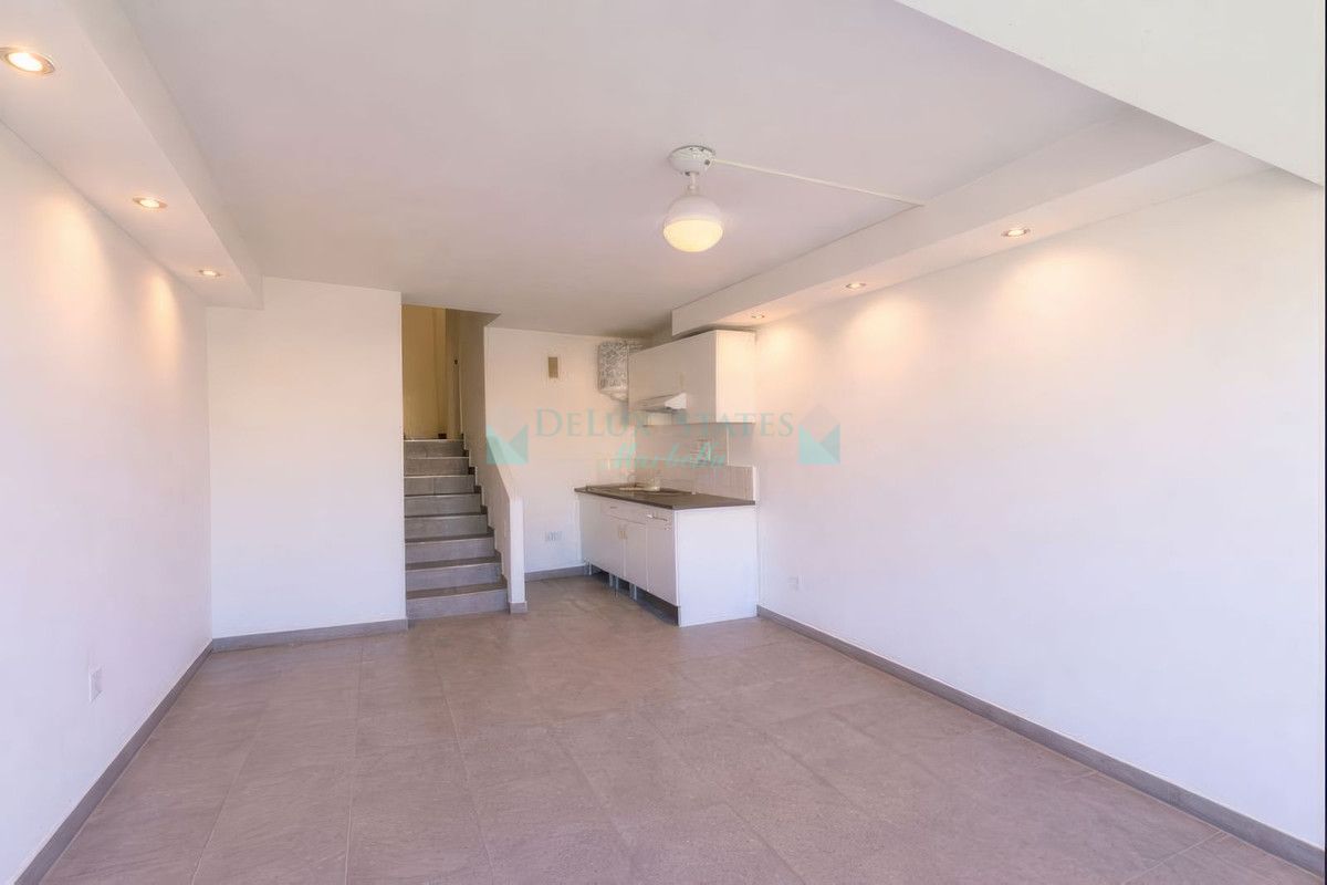 Penthouse for sale in Estepona