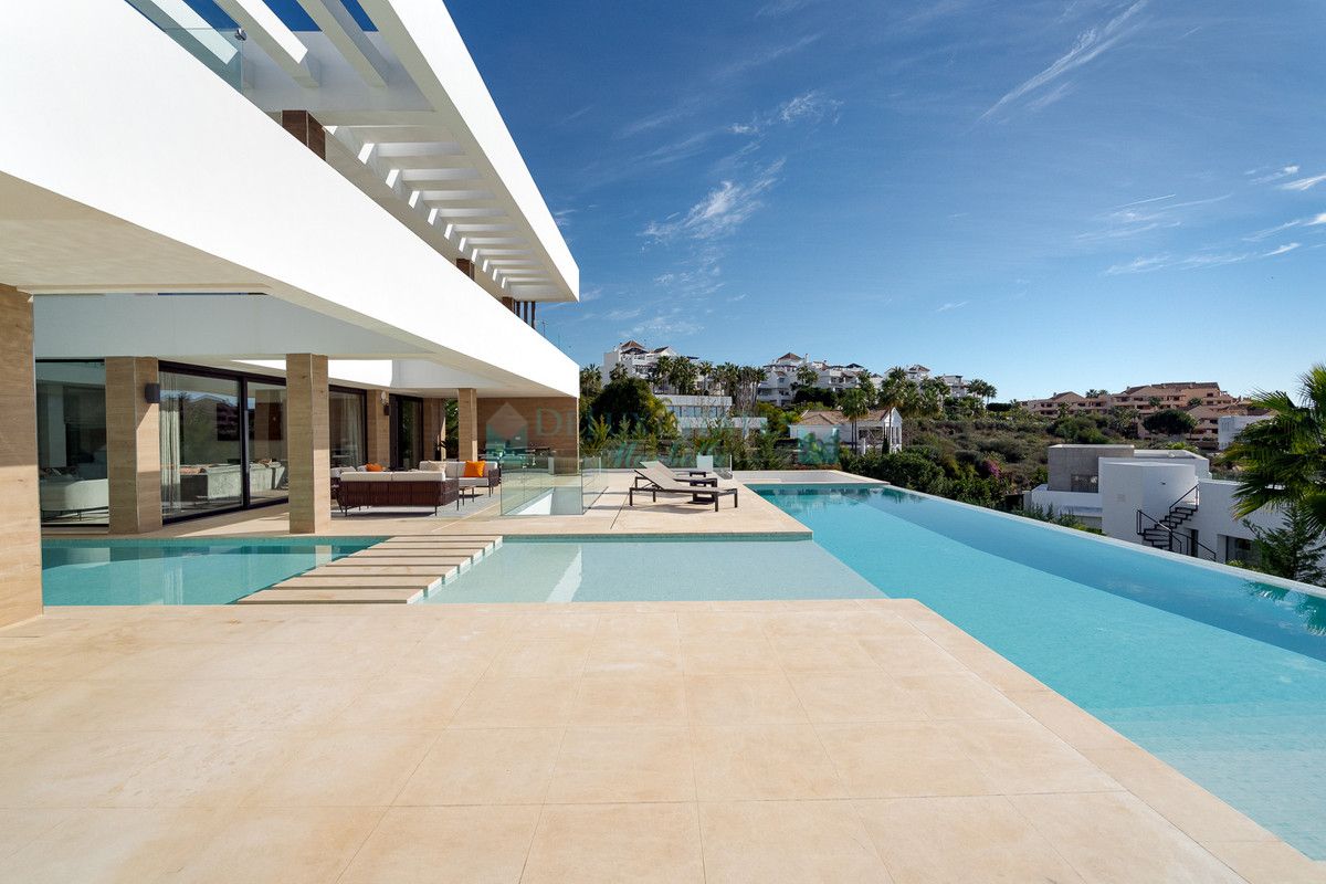Villa en venta en Benahavis
