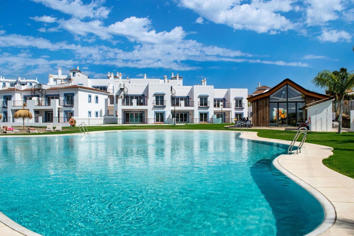 Ground Floor Apartment for sale in El Paraiso, Estepona