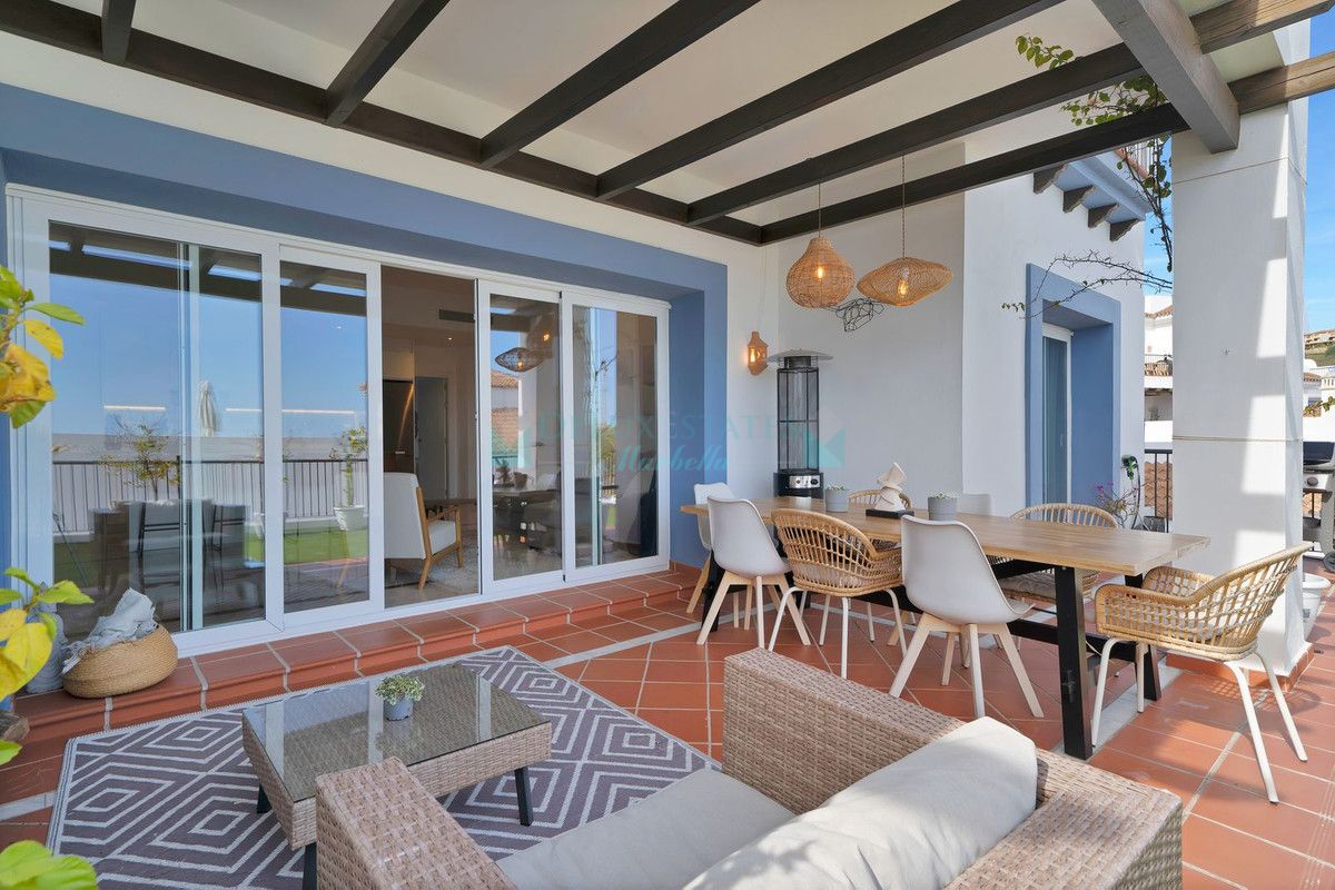 Ground Floor Apartment for sale in El Paraiso, Estepona