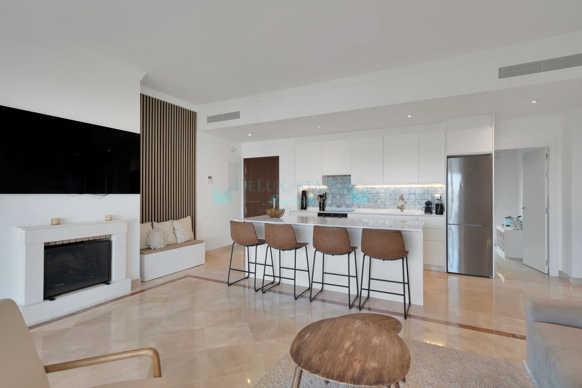 Ground Floor Apartment for sale in El Paraiso, Estepona