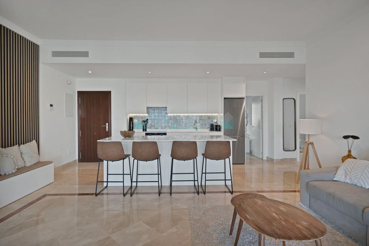 Ground Floor Apartment for sale in El Paraiso, Estepona