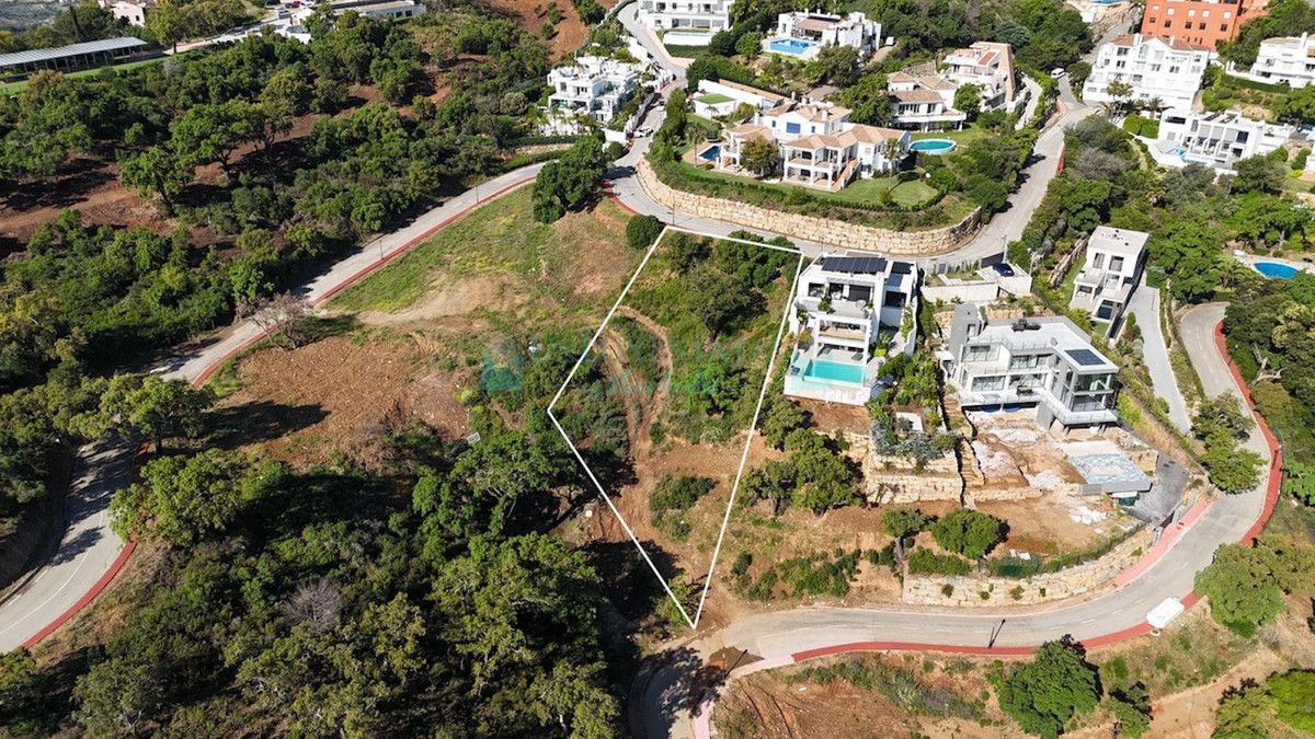 Residential Plot for sale in La Mairena, Marbella East