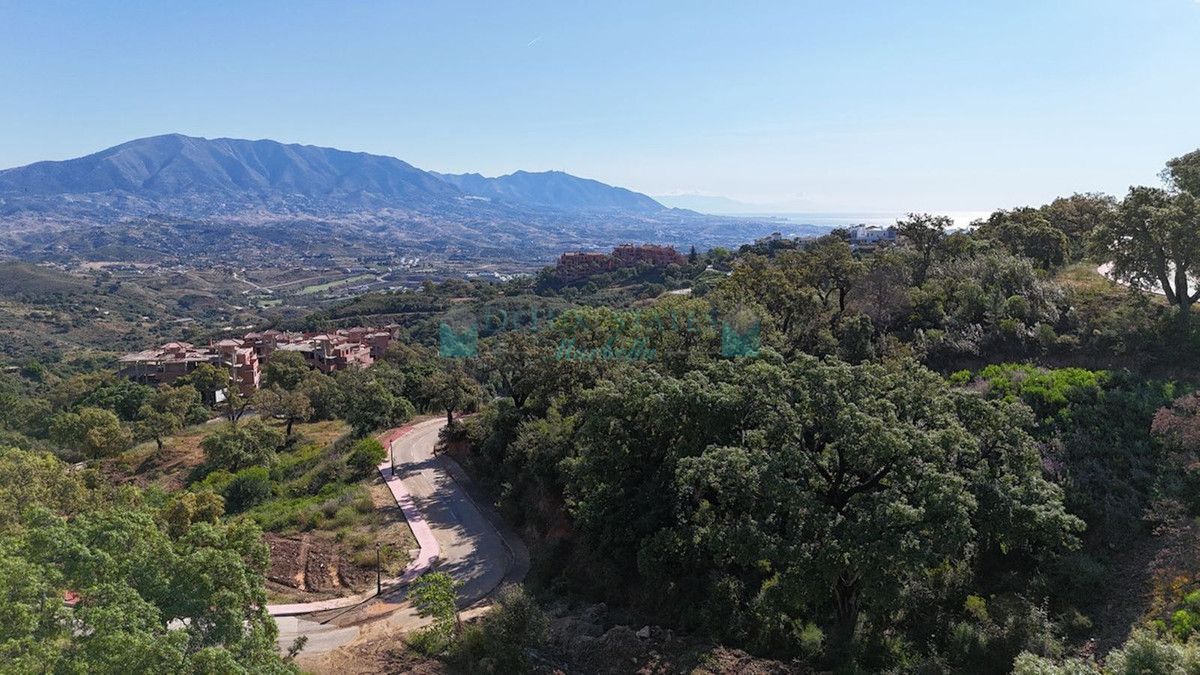 Residential Plot for sale in La Mairena, Marbella East