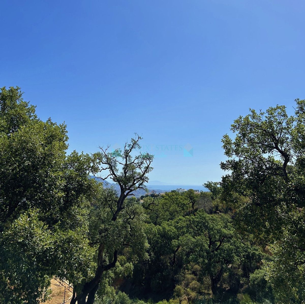 Residential Plot for sale in La Mairena, Marbella East