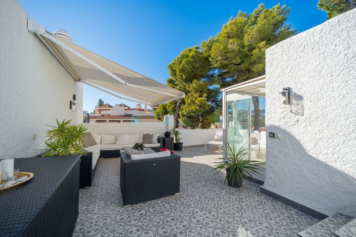 Town House for sale in Nueva Andalucia