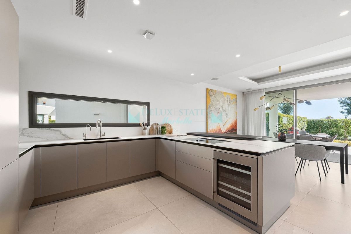 Semi Detached Villa for sale in Nueva Andalucia