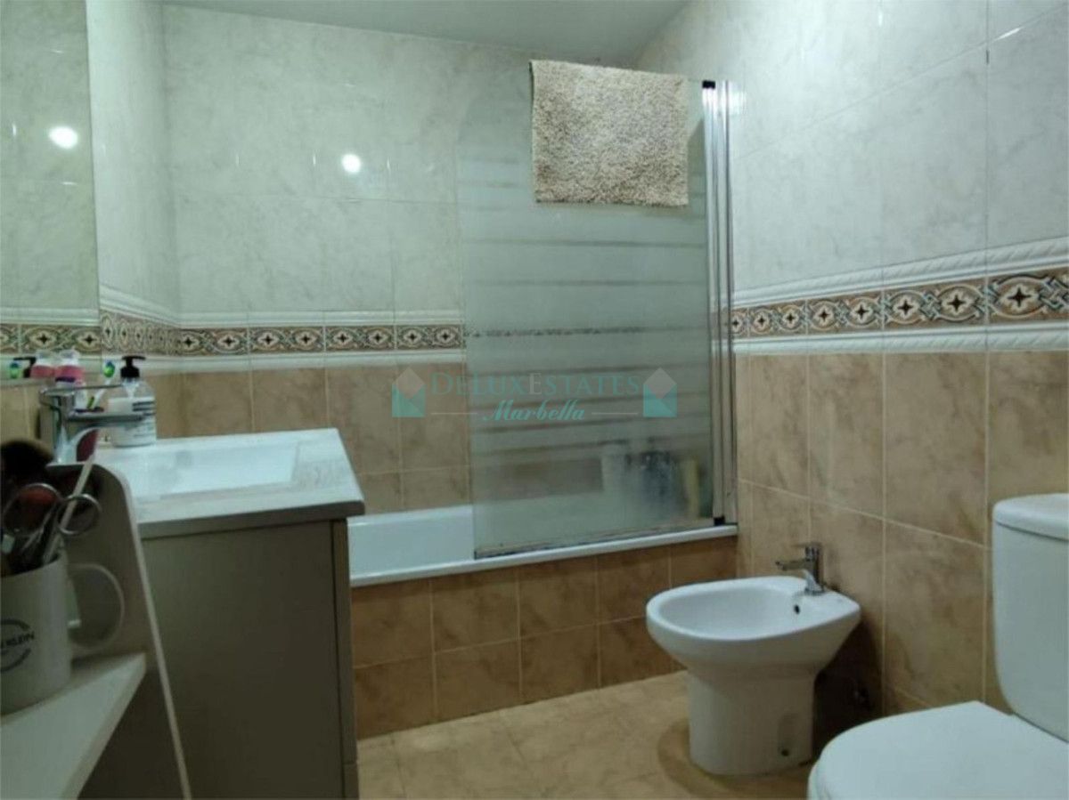 Apartment for sale in Estepona