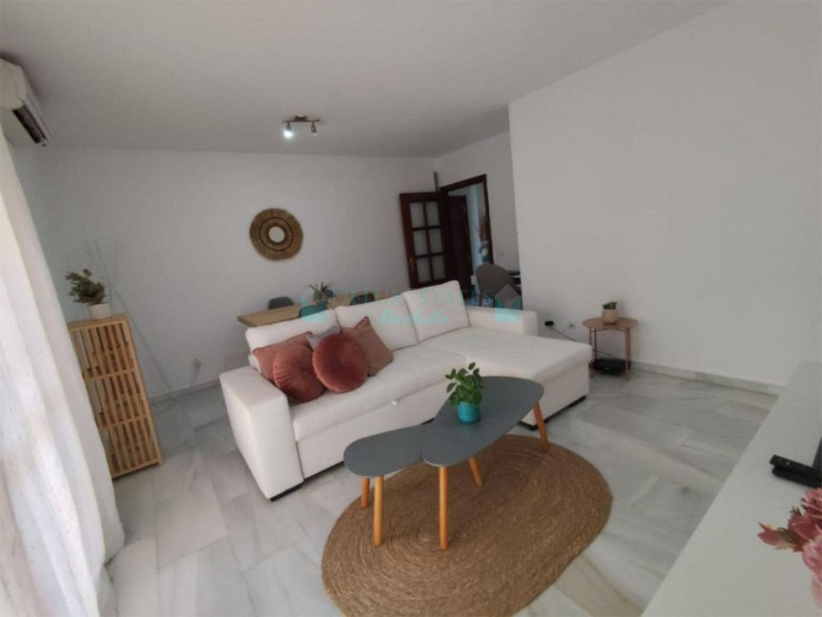 Apartment for sale in Estepona