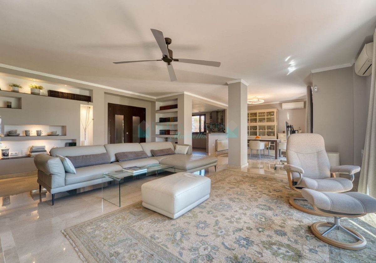 Villa for sale in Guadalmina Alta, San Pedro de Alcantara