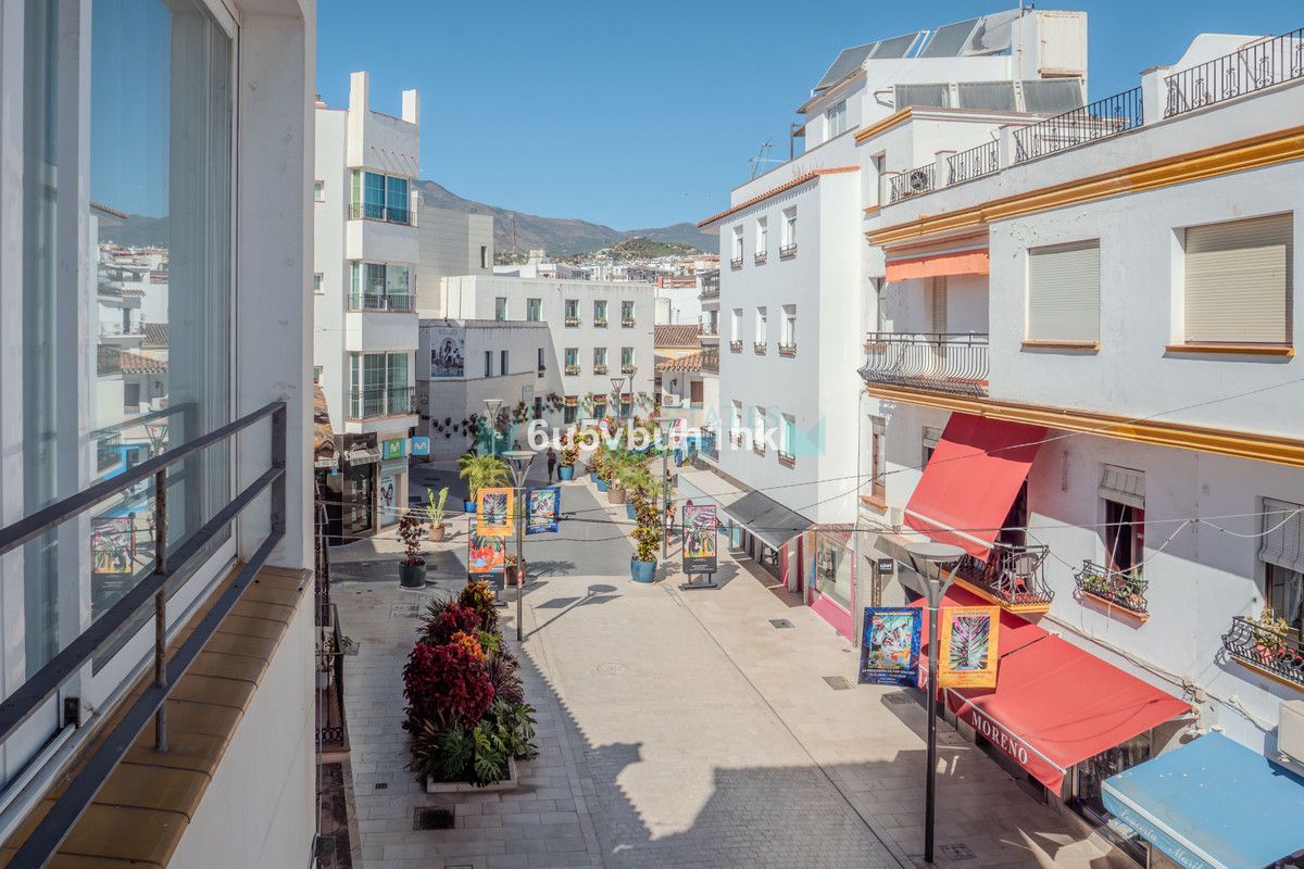 Apartment for sale in Estepona