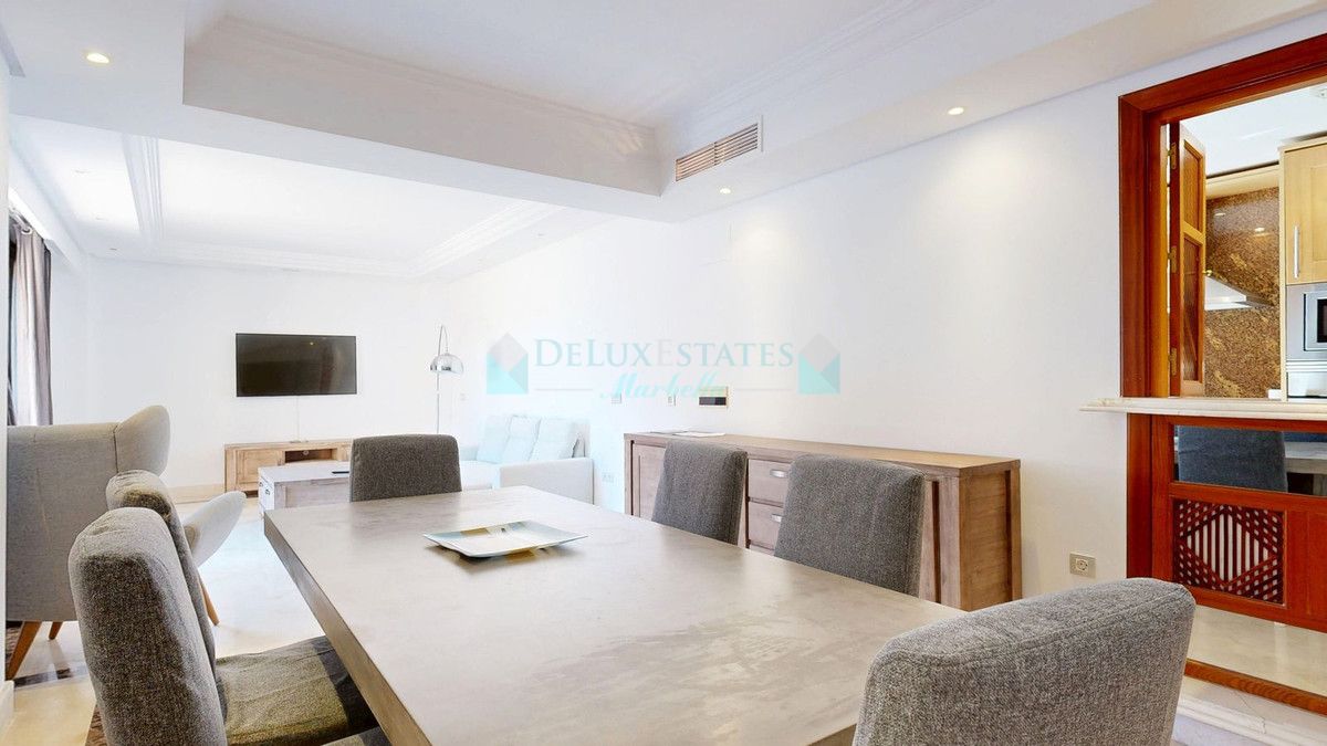 Apartamento en venta en Estepona