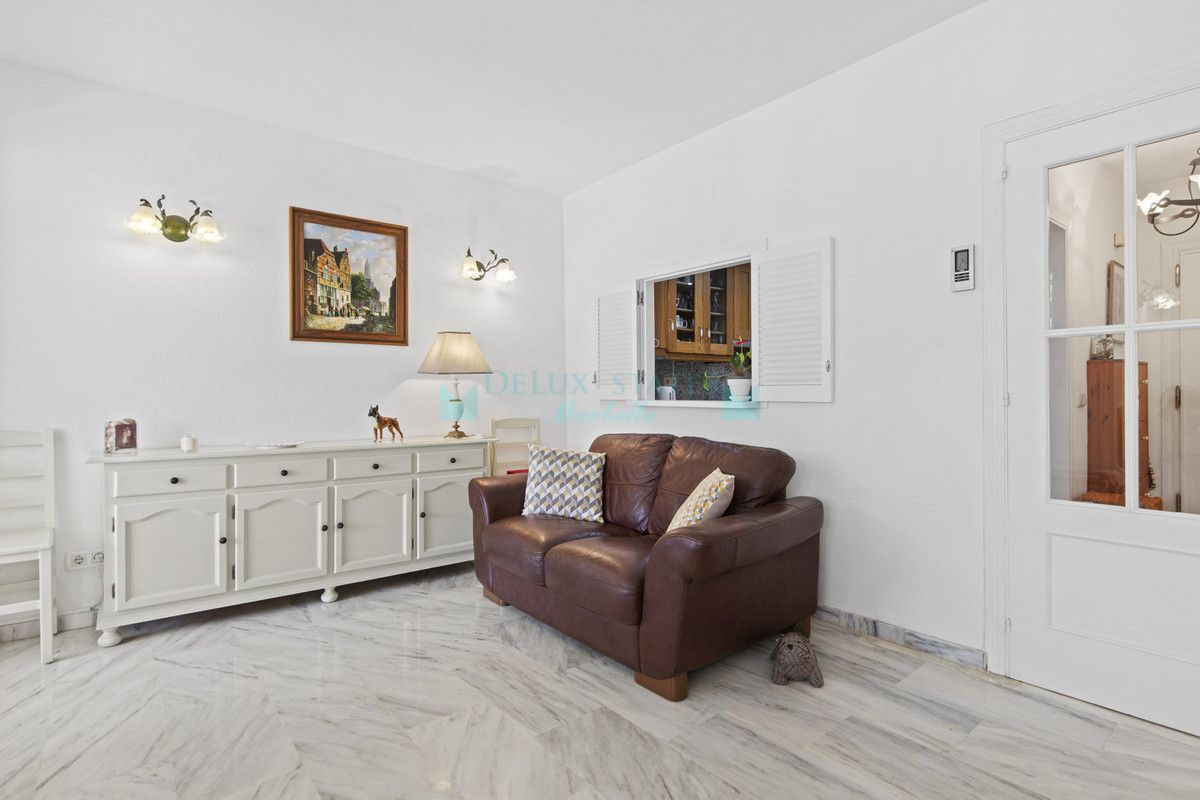 Town House for sale in Estepona