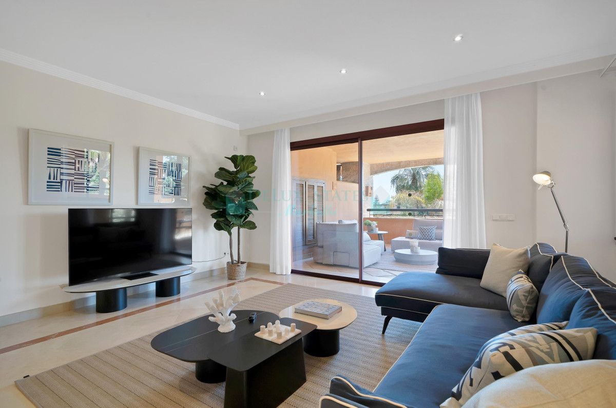 Apartamento en venta en Bahia de Marbella, Marbella Este
