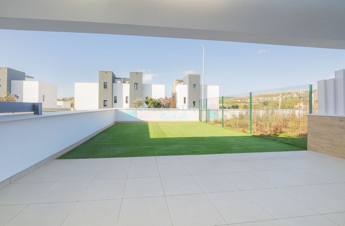 Semi Detached Villa for sale in Atalaya, Estepona
