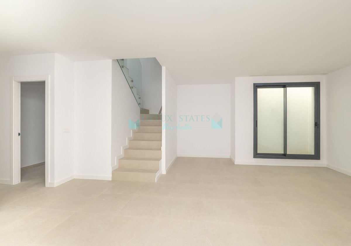 Semi Detached Villa for sale in Atalaya, Estepona
